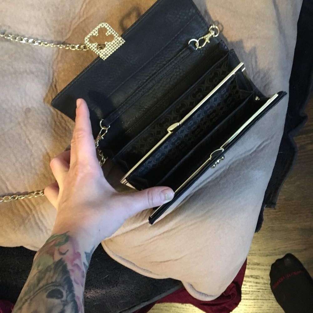 Handbag - Picture 2 of 2